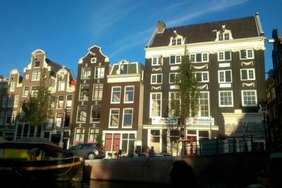 1,5 hours Amsterdam Rickshaw Tour - Hotel pickup and the start point: how you avoid confusion