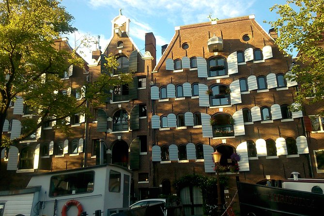 1,5 hours Amsterdam Rickshaw Tour - Should you book this Amsterdam rickshaw tour?