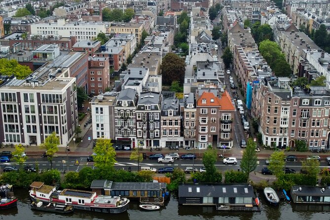 3-course Dinner in the Dark Amsterdam - The meal: 2 amuse bouche and 3 courses, with a real focus on taste