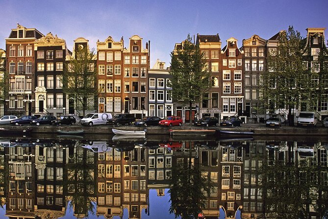 5 hrs Golden Age Amsterdam Private Walking Tour With Local Guide - Private means you can ask questions, pause, and stay human