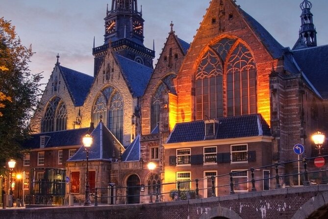 5 hrs Golden Age Amsterdam Private Walking Tour With Local Guide - Munt Tower, Rembrandt’s Night Watch 3D, and the flower market break