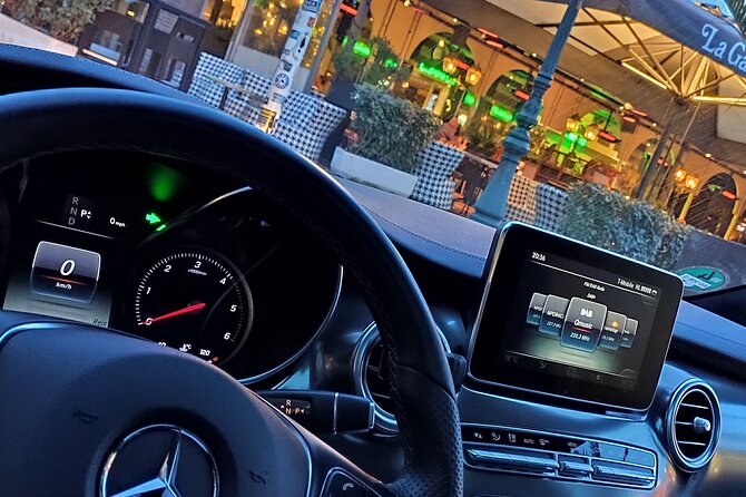 Airport Private Transfer: Schiphol Airport ↔ Amsterdam City - Comfort on Board: Business Class, Wi‑Fi, and Air-Conditioned Calm