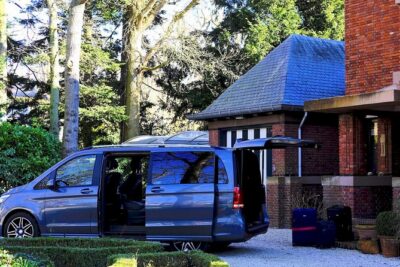 Airport Private Transfer: Schiphol Airport ↔ Amsterdam City - Pickup Anywhere in Amsterdam: Door-to-Door for Hotels, Homes, and Stations