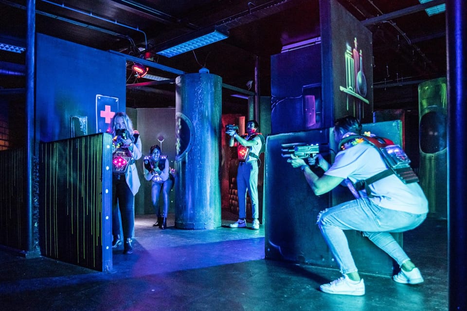 Aloha Amsterdam: Laser Tag Experience - A note on timing: what to do if your round starts late