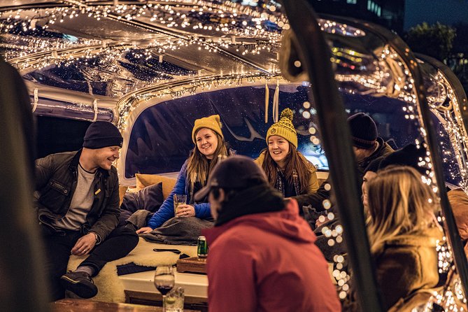 Amsterdam 2-Hour Evening Cruise With Live Guide and Bar - Skinny Bridge and the Prinsengracht: where night photos happen