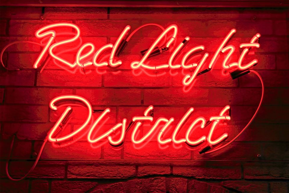 Amsterdam: After Dark Red Light District Tour - The No-Cameras Rule: How to Enjoy It Anyway