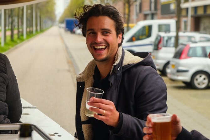 Amsterdam Beer Bike Blast Private Tour - With Beer On Tap - What you actually get: beer on tap plus fizzy wine
