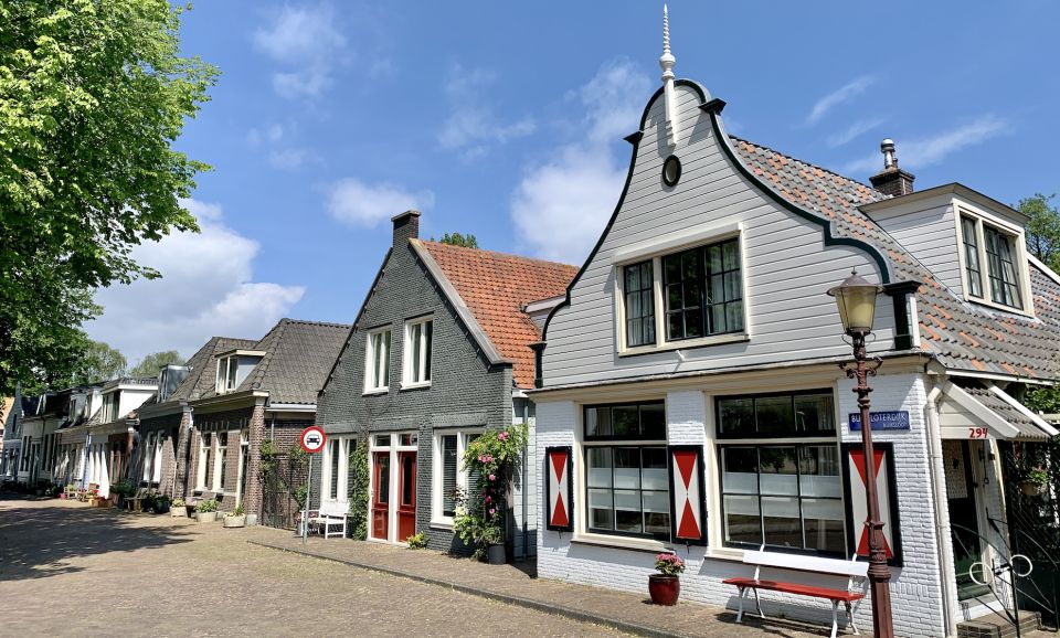 Amsterdam: Bike Tour (Noord) in German or English - Weather, bikes, and what to pack so your ride stays fun