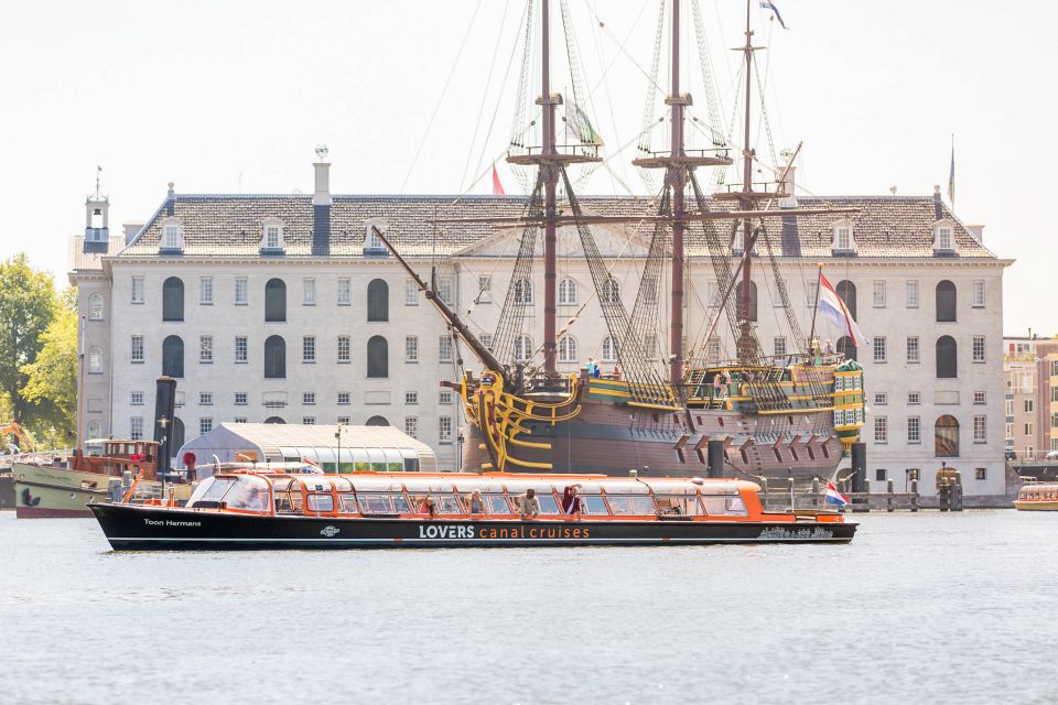 Amsterdam: Body Worlds Exhibition and Canal Cruise - From museum to boat: getting into position without stress