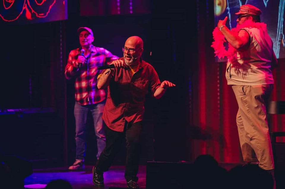 Amsterdam: ‘Boom Chicago’ English Comedy Show - Where the night happens: seating that changes the feel