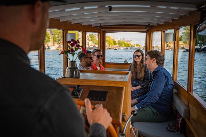 Amsterdam Breakfast Cruise on Private Luxury Boat - Where you meet and how the cruise starts (Oosterdokskade 8)