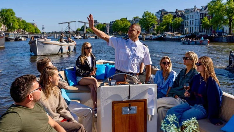 Amsterdam: Canal Cruise in Open Boat with Drink Option - Why an Open Electric-Boat Canal Cruise Feels Better Than a Big Tour