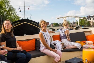 Amsterdam Canal Cruise with German Guide and unlimited drinks - Where the best value hides: timing, group size, and a practical onboard setup