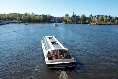 Amsterdam: Canal Cruise with Live Commentary & Audio Guide - Getting to Badhuiskade 1: how to find the jetty from Central Station