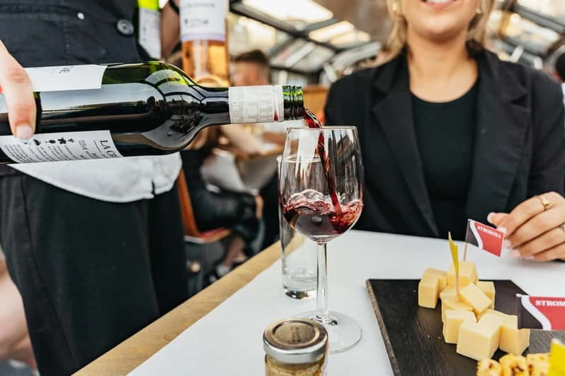 Amsterdam: Cheese & Wine Cruise Tasting Experience - Quick hits before you board