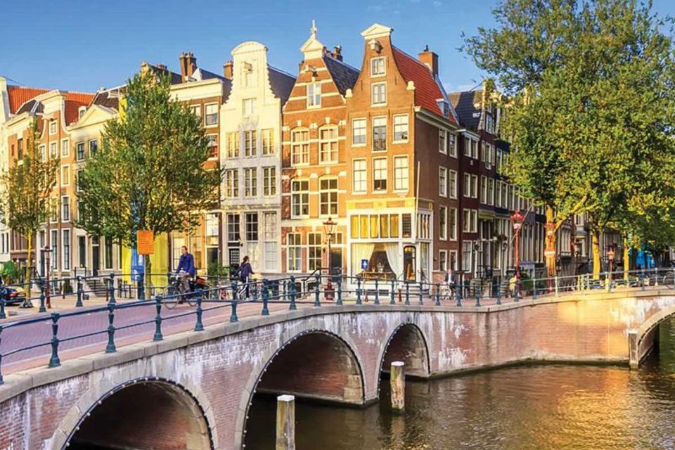 Amsterdam City Center Guided Walking Tour - 12 guests 2,5h - St Nicholas Church to Zeedijk: the opening stretch you’ll remember