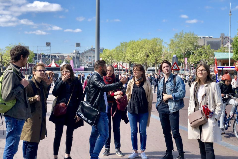 Amsterdam City Center Guided Walking Tour - 12 guests 2,5h - Before you start: where you meet and what to bring