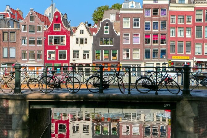 Amsterdam City Center, Red Light District and Coffee Shops Tour - Dam Square: the fast way to understand Amsterdam’s center
