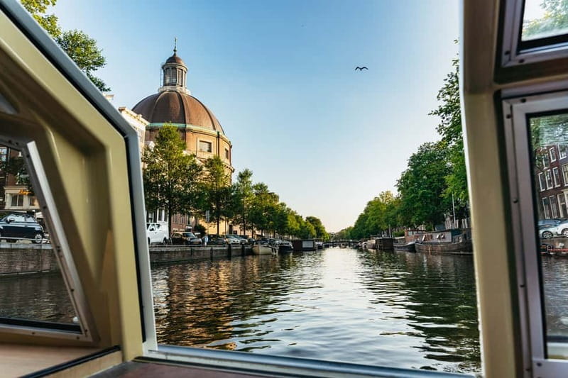 Amsterdam: City Centre Canal Cruise & Free Flower Cocktail - The Audio Guide Setup (and What to Bring for Clear Storytelling)
