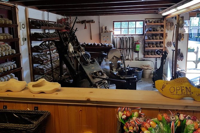Amsterdam City & Countryside Tour: The Best of both Worlds - Zaanse Schans windmill village: classic Dutch scenery plus clog-maker watching