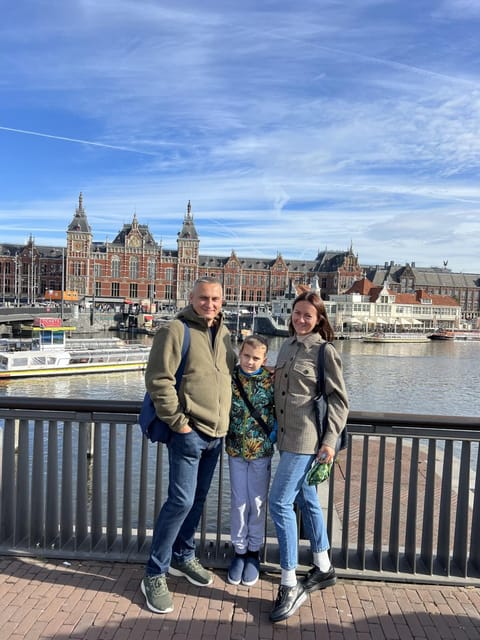 Amsterdam: City Highlights Walking Tour - Passing the Famous Names Without Spending Hours Waiting