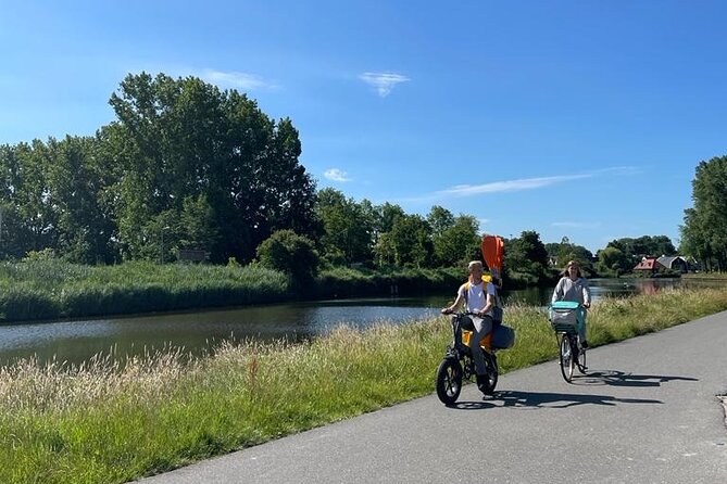 Amsterdam Countryside Bike and Kayak Tour - Krijtmolen d’Admiraal windmill: a quick monument stop