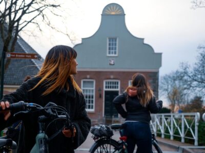 Amsterdam: Dutch Countryside E-Bike with Cheese & Clogs - Polder roads on e-bikes: what the ride feels like (and how to prepare)