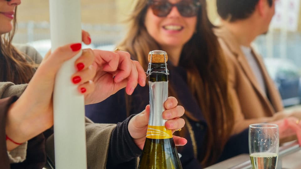 Amsterdam: Dutch Prosecco Party Bike - Rhoneweg 1 check-in: what you get before you roll