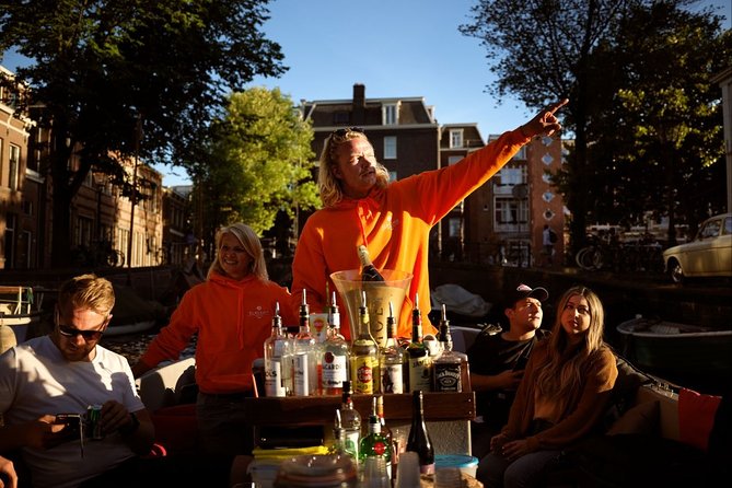 Amsterdam Evening Canal Cruise with Live Guide and Onboard Bar - Where you start: Jordaan area and the meaning of the name