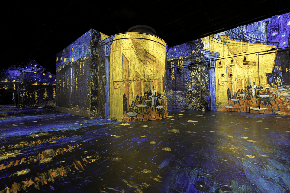 Amsterdam: Fabrique des Lumières Dutch Masters Ticket - What you’ll experience inside: light, scale, and changing rooms
