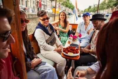 Amsterdam: Food and Canal Tour - Where you meet, how you start, and how not to lose time