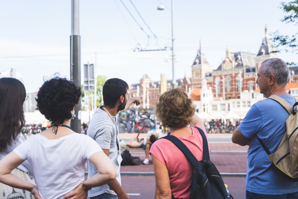 Amsterdam full day: Walking, Biking & Cruising with Lunch - Meet the Bike Team: Nieuwezijds Voorburgwal for the Ride