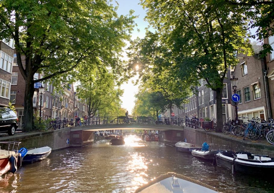 Amsterdam: German Canal Cruise with Unlimited Drinks Option - Your 1-Hour Route, Stop by Stop (and What to Look For)