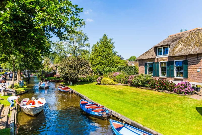 Amsterdam: Giethoorn Day Trip with Boat Tour - Price and value: what you’re really paying for