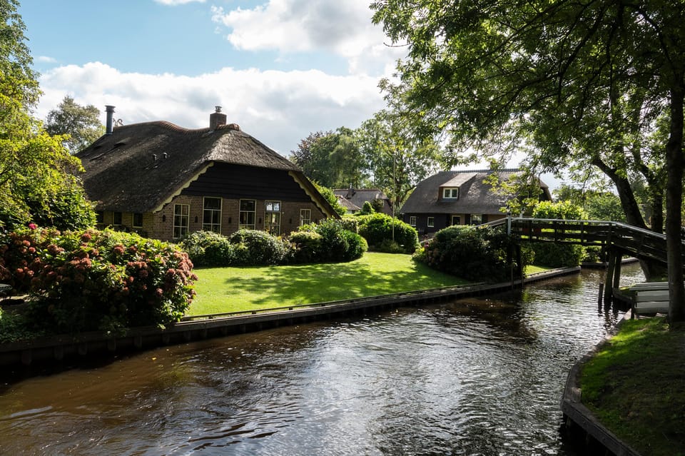Amsterdam: Giethoorn Tour Scenic Cruise, Cheese & Free Time - Free time in Giethoorn (about 3 hours): how to use it well