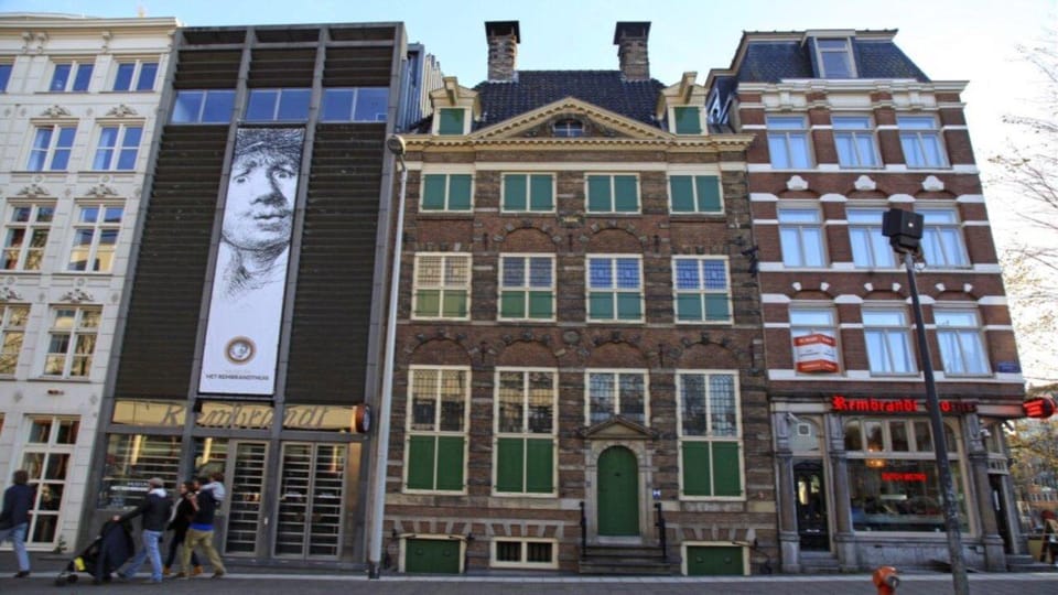 Amsterdam: Guided Anne Frank Small-Group Walking Tour - Rembrandt’s preserved home and Zuiderkerk: Amsterdam shows its layers