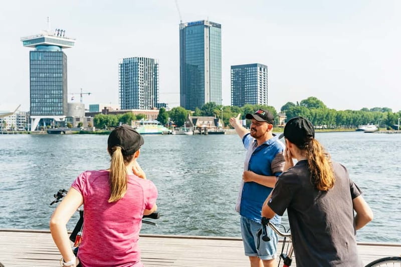 Amsterdam: Guided Bike Tour City Centre in EN/DE/FR/ES - Museumplein and the Museum Quarter: classic view angles without museum overload