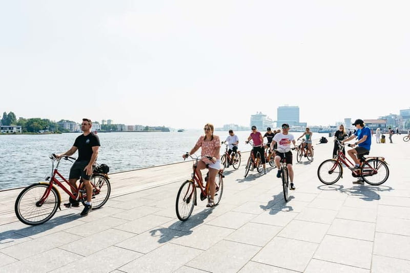 Amsterdam: Guided Bike Tour City Centre in EN/DE/FR/ES - De Pijp and the Skinny Bridge: hip streets to Amstel crossing