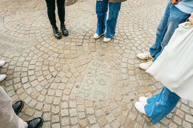 Amsterdam: Guided Cultural Walking Tour - De Negen Straatjes and the canal-belt feel without getting lost