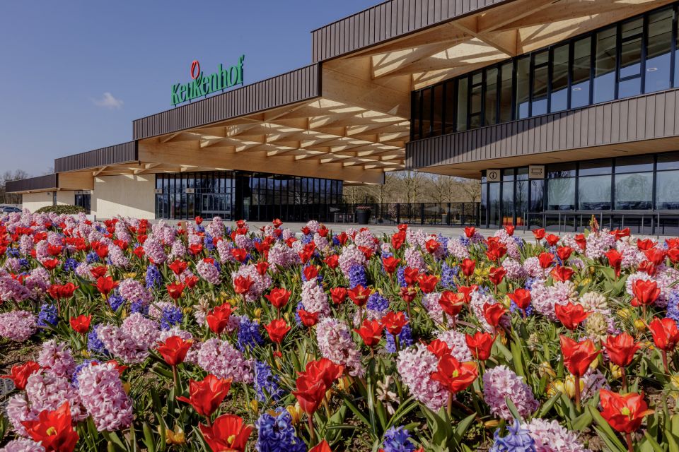 Amsterdam: Half-Day Flower Fields and Keukenhof Bicycle Tour - The flower nursery stop: seeing bulbs as a business, not just a flower show
