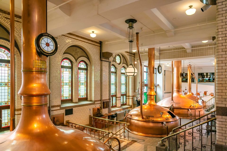 Amsterdam: Heineken Experience Ticket - The Drink Portion: 2 Drinks and a Small Tasting (Plus Value Math)