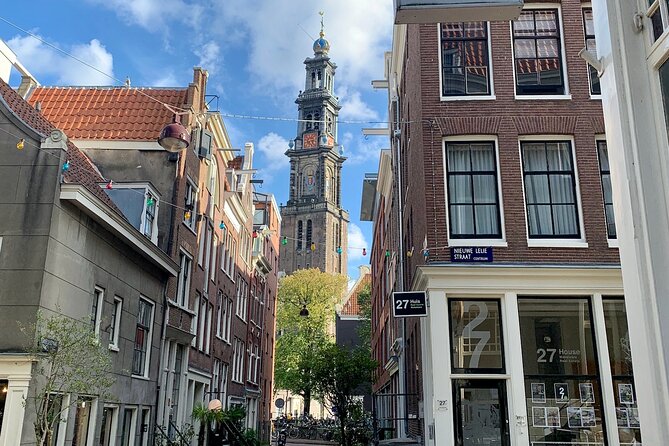 Amsterdam: Hidden Gems Walking Tour in German - Hofjes and courtyards: the Jordaan’s calm inside the city