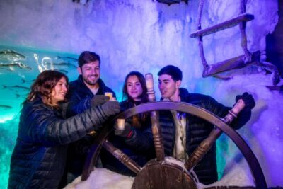Amsterdam: Icebar Entry Ticket with 3 Drinks - -10°C Reality Check: Dress So You’re Comfortable, Not Miserable