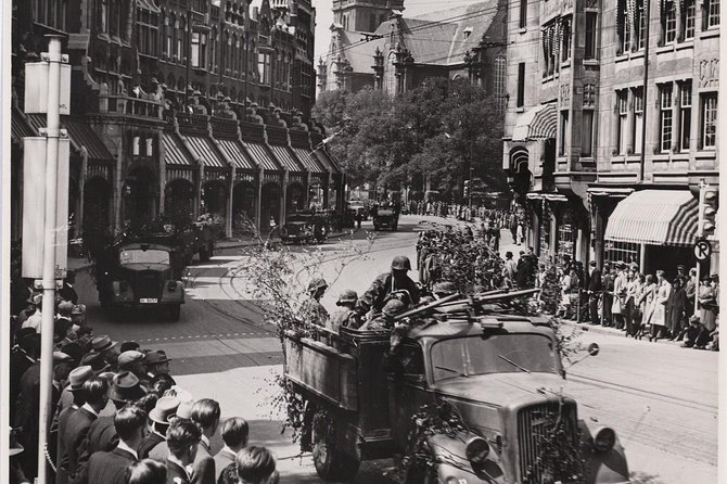 Amsterdam in World War II Tour - How the guides use streets, photos, and a careful pace