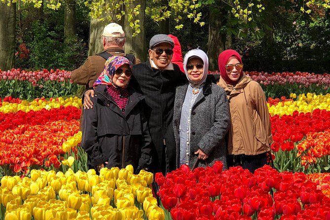 Amsterdam: Keukenhof Tulip Gardens and Giethoorn with Boat Tour - Keukenhof Tulip Gardens: 3 Hours Among 7 Million Bulbs