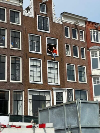 Amsterdam: Kingsday Party Cruise including Drinks - The onboard vibe: drinks, music, and what the crew actually does