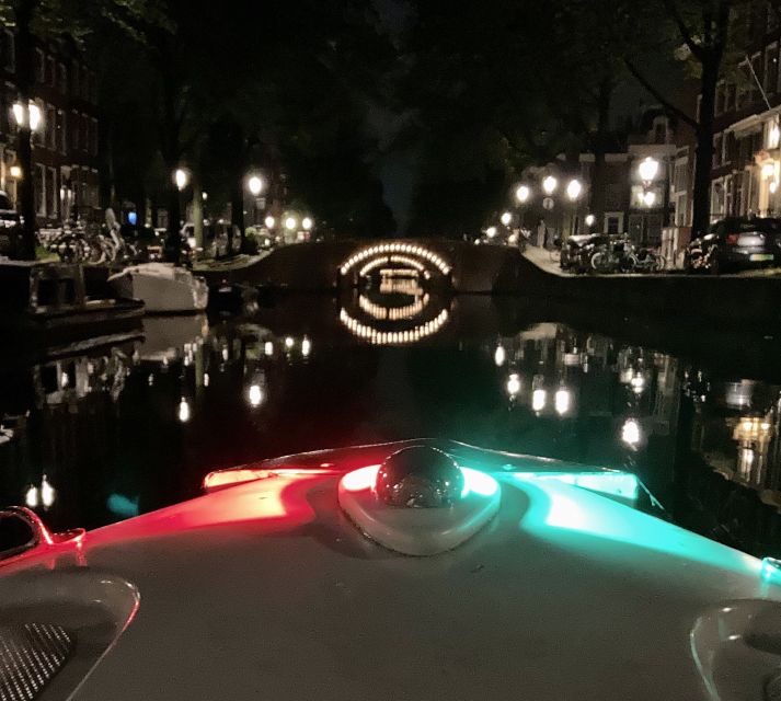 Amsterdam Light Festival Boat Cruise - A guide who helps you look: English commentary on art and artists