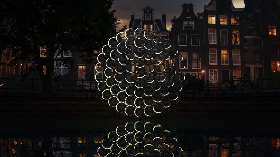 Amsterdam: Light Festival Boat Tour with Warm Drinks - Your 75 minutes on the water: what the ride actually feels like