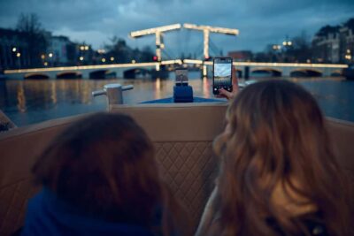 Amsterdam: Light Festival Boat with Unlimited Drinks Option - Should You Book This Amsterdam Light Festival Boat Tour?