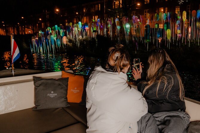 Amsterdam Light Festival: Canal Cruise + Bite & Unlimited Drinks - Why the Amsterdam Light Festival looks best from the water
